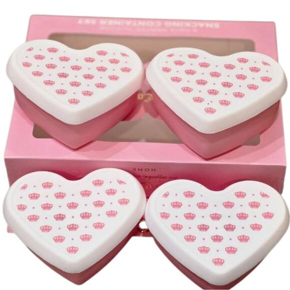 Juicy Couture Home Crown Logo Heart Shaped Printed Silicone Snack Container Set - Picture 2 of 8
